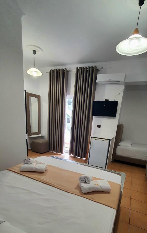 De Hotel *